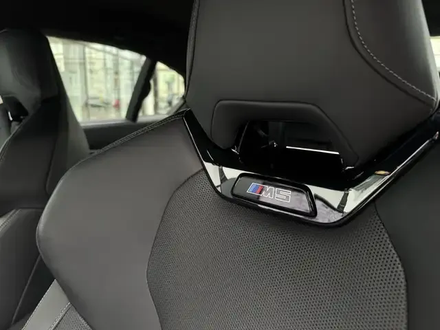 BMW M5