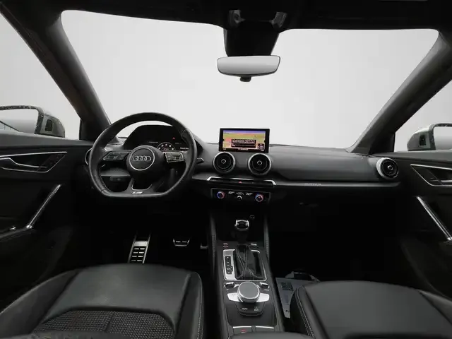 Audi SQ2