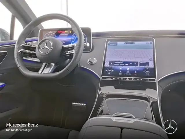 Mercedes-Benz EQE 300