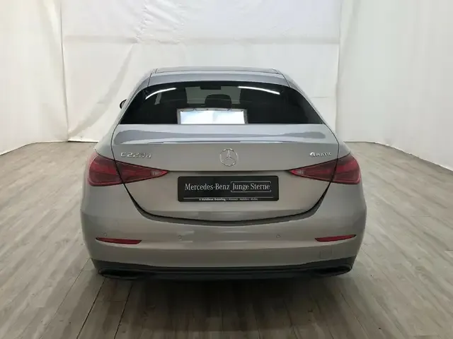 Mercedes-Benz C 220