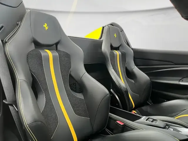 Ferrari F8 Spider