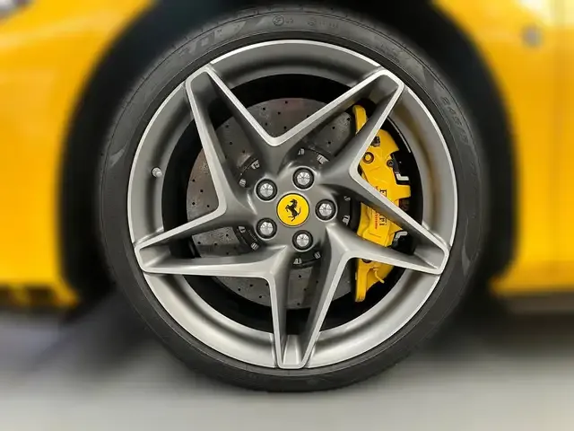 Ferrari F8 Spider