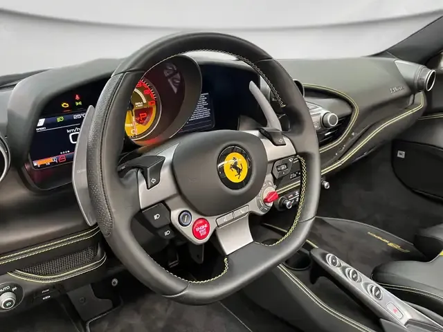 Ferrari F8 Spider