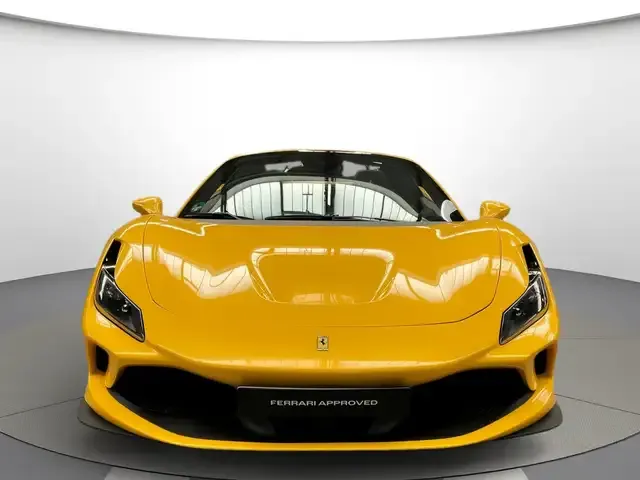 Ferrari F8 Spider