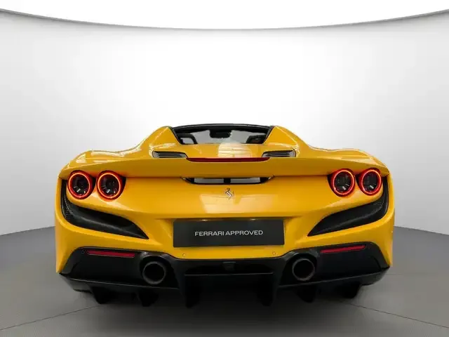 Ferrari F8 Spider