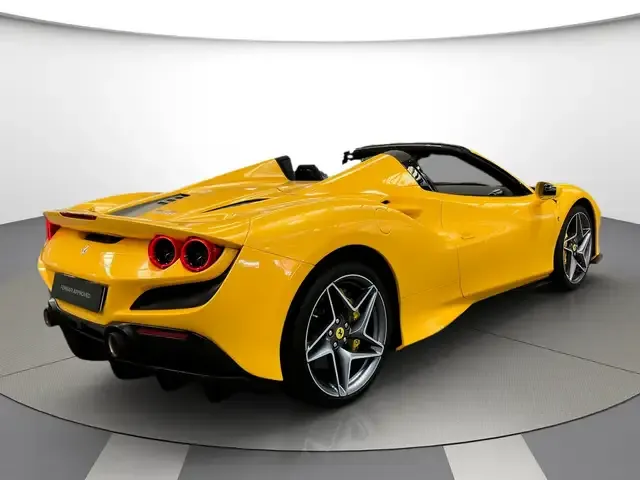 Ferrari F8 Spider