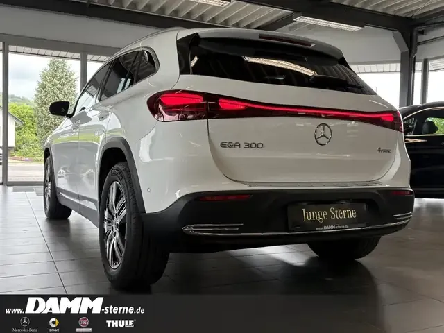 Mercedes-Benz EQA 300