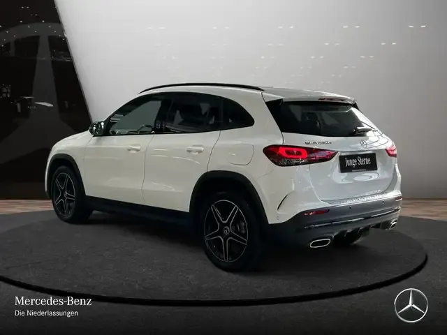 Mercedes-Benz GLA 250