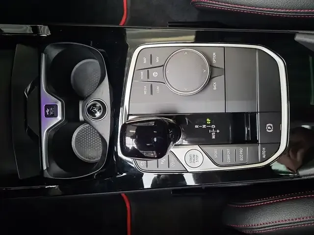 BMW 128