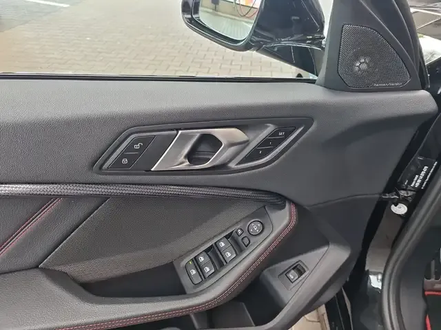 BMW 128