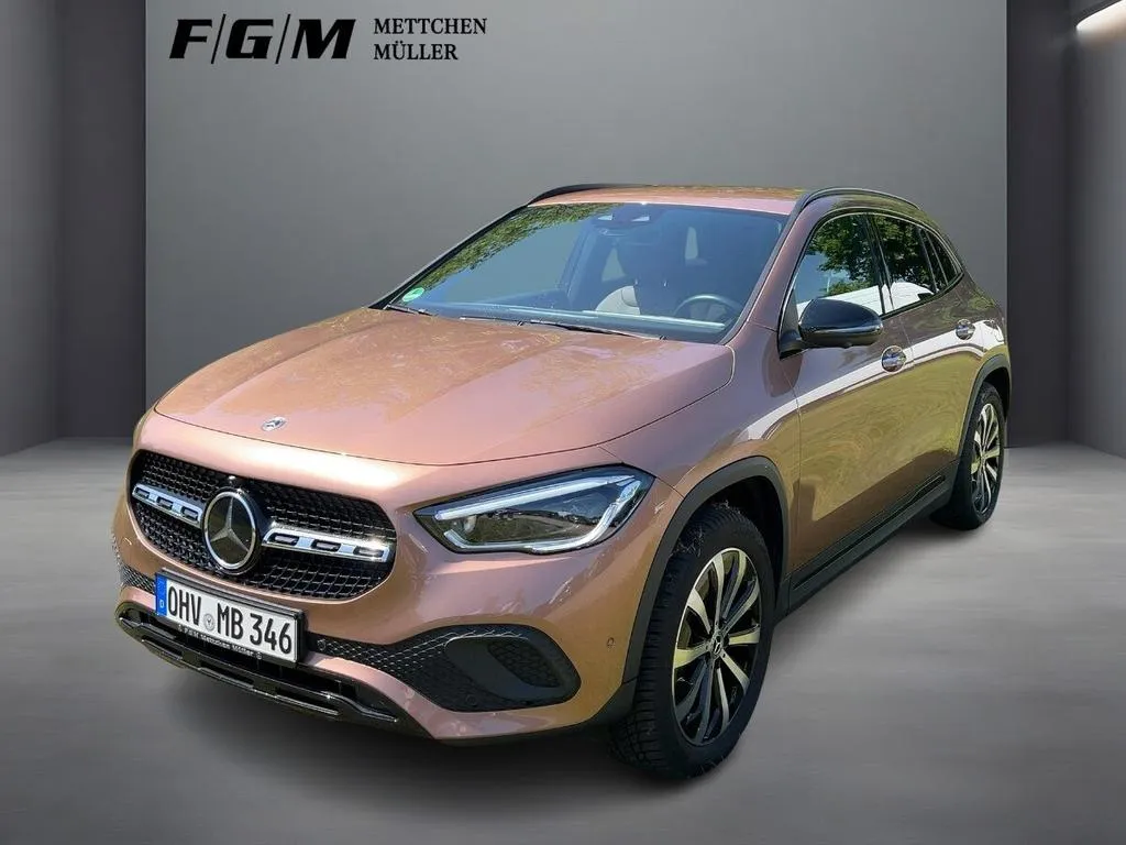 Mercedes-Benz GLA 200