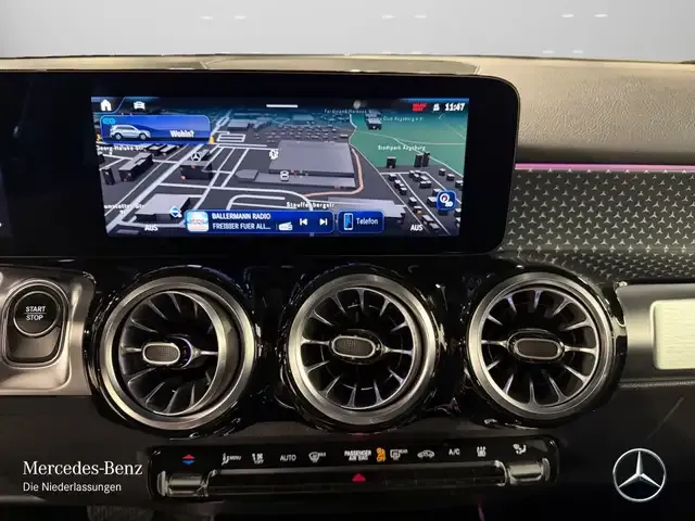 Mercedes-Benz EQB 300