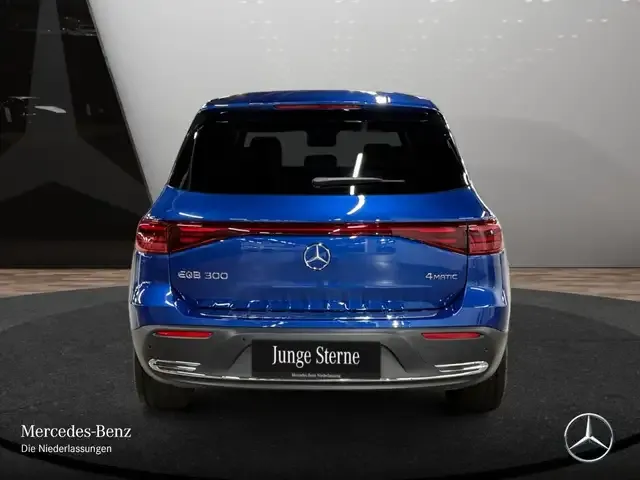 Mercedes-Benz EQB 300