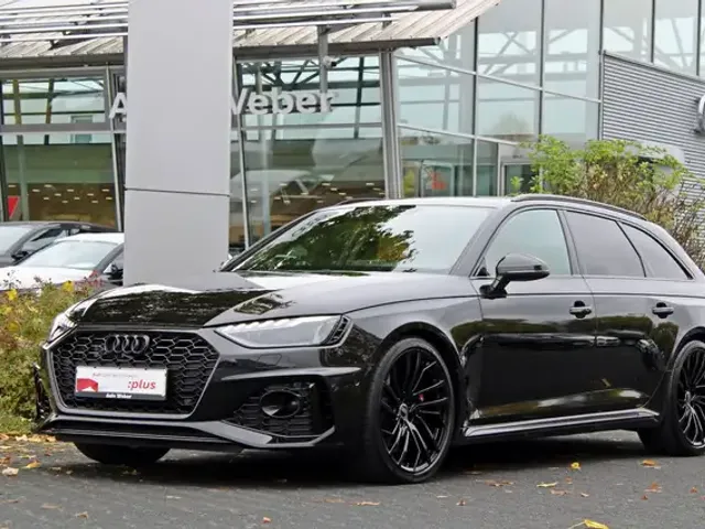 Audi RS4