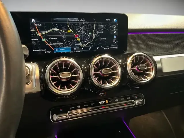 Mercedes-Benz GLB 200