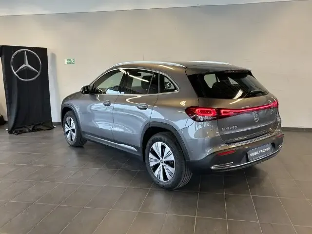Mercedes-Benz EQA 250