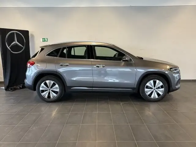 Mercedes-Benz EQA 250