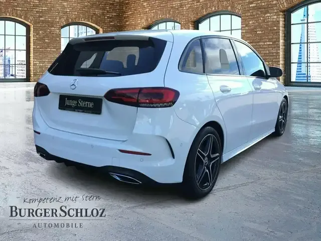 Mercedes-Benz B 200