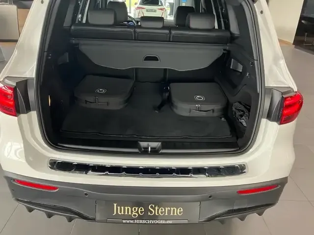 Mercedes-Benz EQB 350