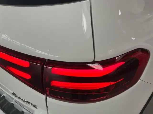 Mercedes-Benz EQB 350