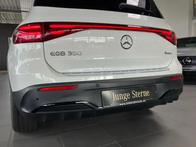 Mercedes-Benz EQB 350