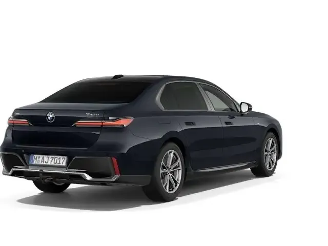 BMW 740
