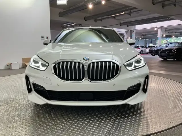 BMW 118