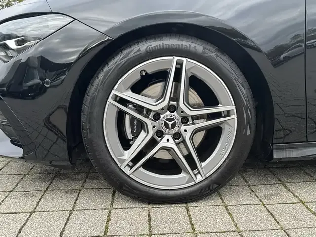 Mercedes-Benz CLA 180