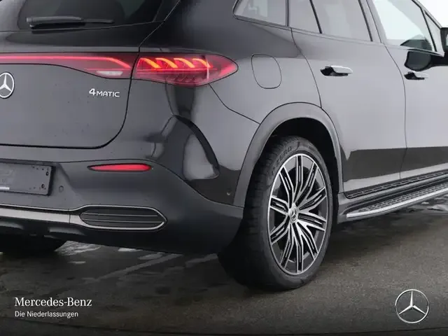 Mercedes-Benz EQE SUV