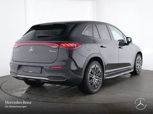 Mercedes-Benz EQE SUV