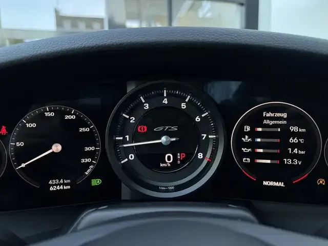 Porsche 992