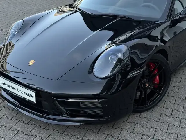 Porsche 992