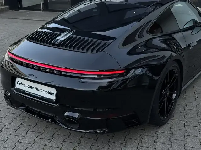 Porsche 992