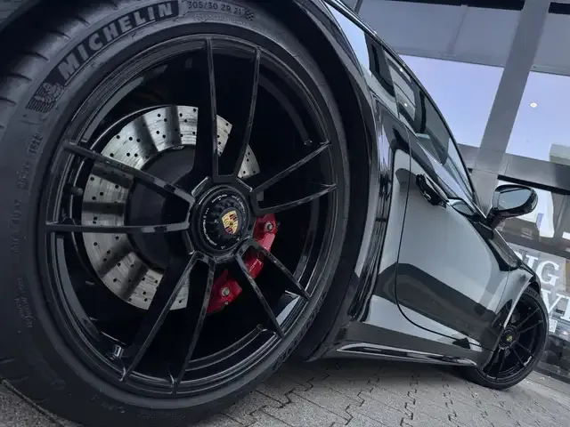 Porsche 992
