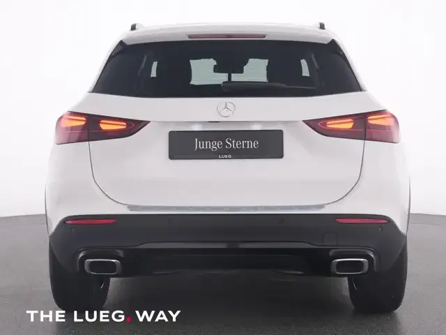 Mercedes-Benz GLA 200