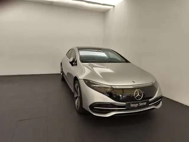 Mercedes-Benz EQS