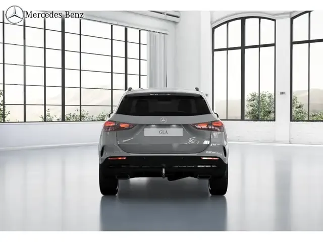 Mercedes-Benz GLA 200