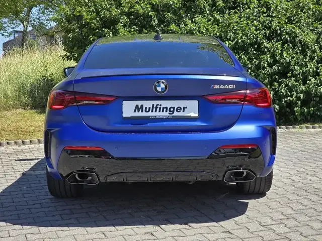 BMW 440