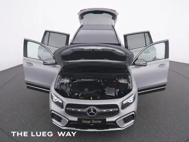 Mercedes-Benz GLB 220