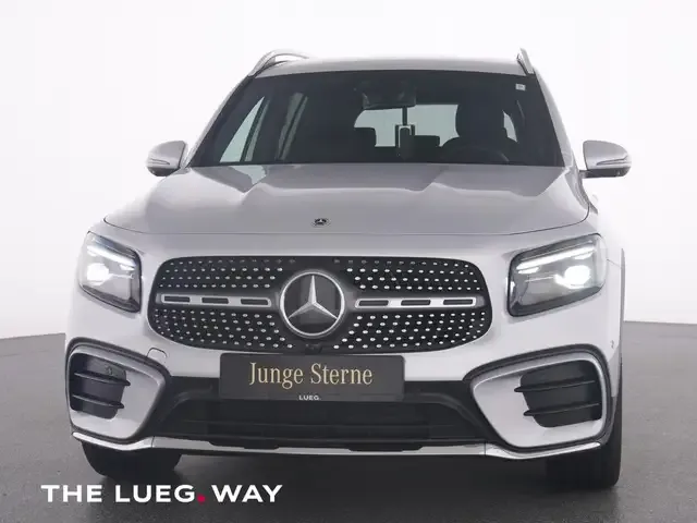 Mercedes-Benz GLB 220