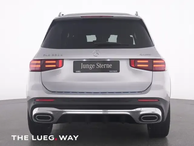 Mercedes-Benz GLB 220