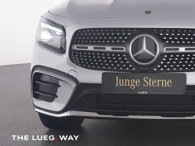 Mercedes-Benz GLB 220
