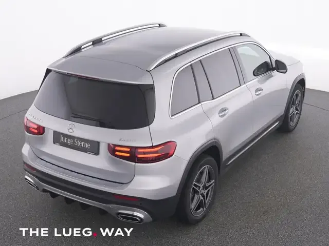 Mercedes-Benz GLB 220