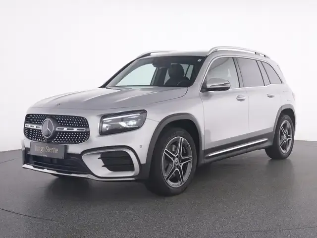 Mercedes-Benz GLB 220