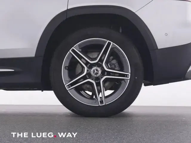 Mercedes-Benz GLB 220