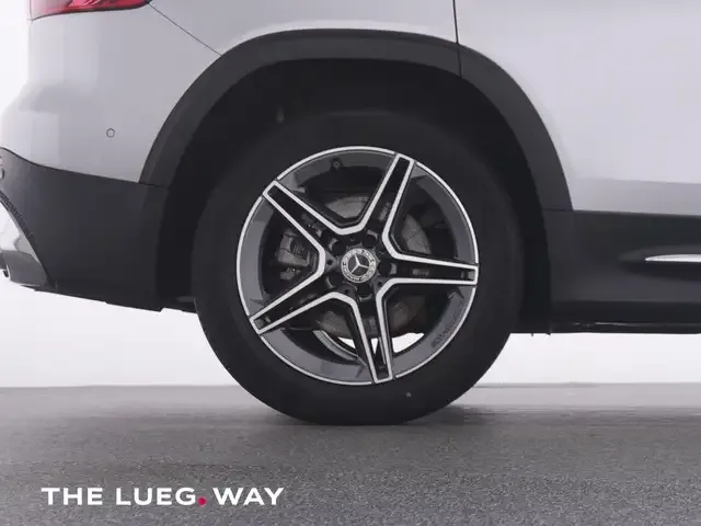 Mercedes-Benz GLB 220