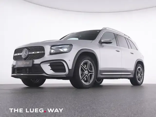 Mercedes-Benz GLB 220