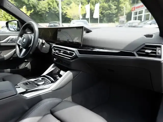 BMW 440