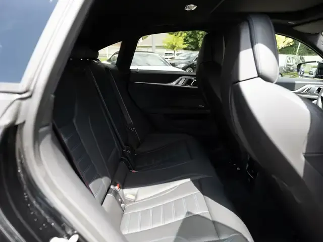 BMW 440