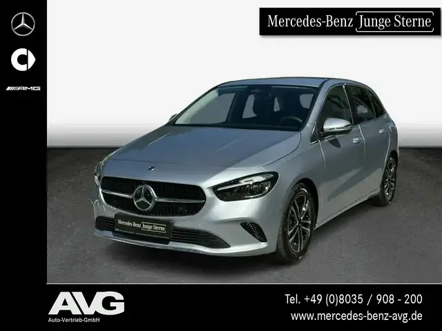 Mercedes-Benz B 220